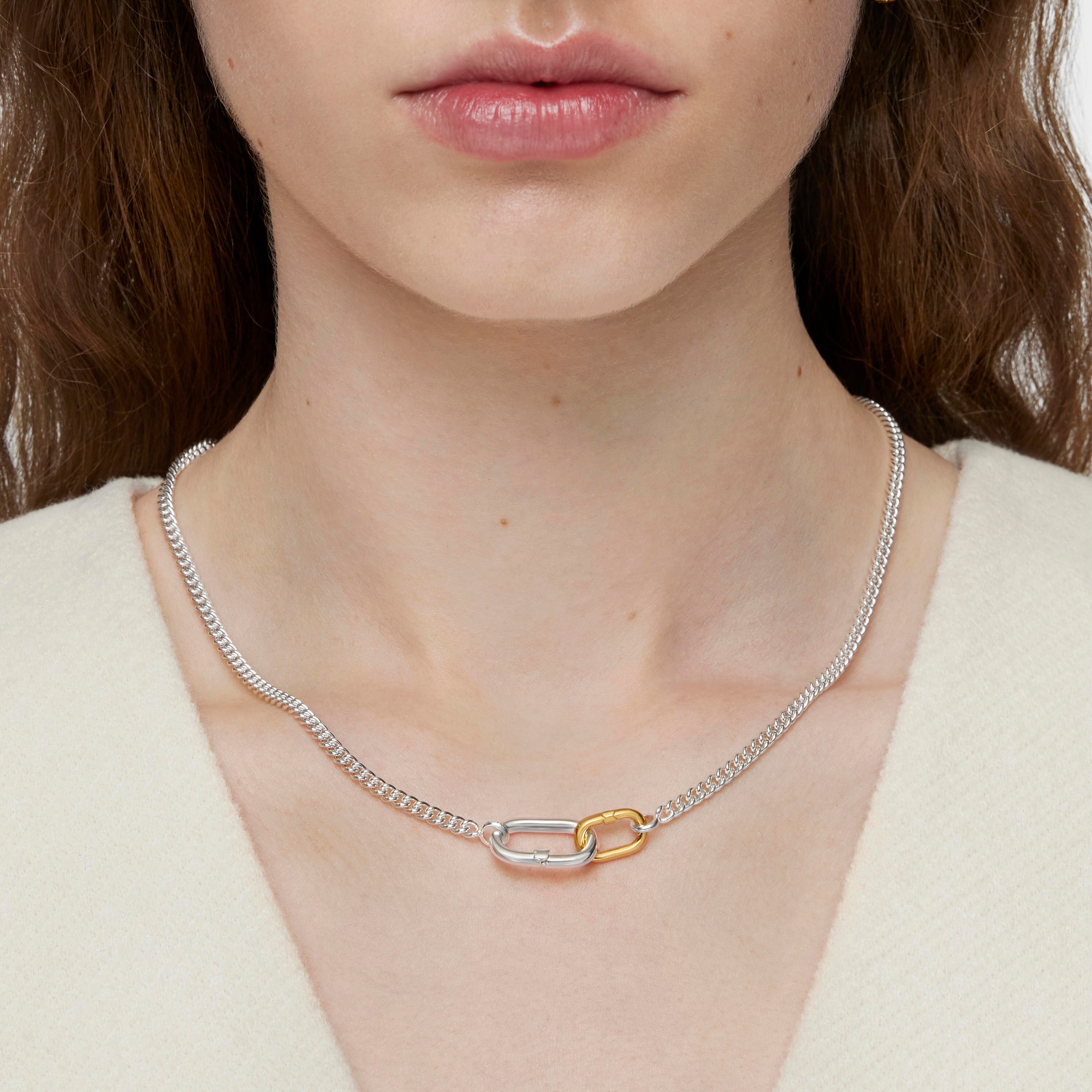 Short silver Necklace with two-tone rings Hold Oval
