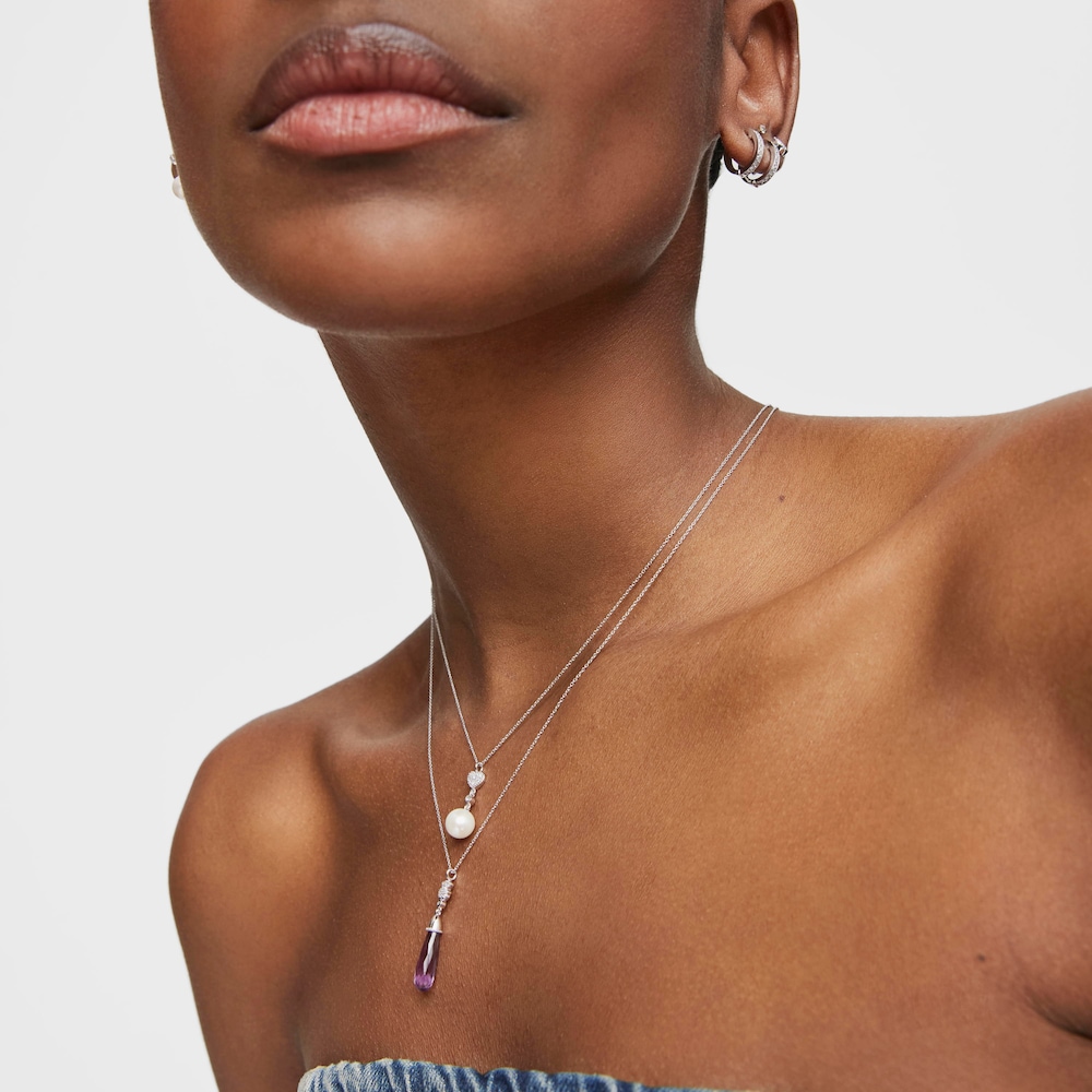 Kr&aacute;tk&yacute; N&aacute;hrdeln&iacute;k z&nbsp;b&iacute;l&eacute;ho zlata s&nbsp;medv&iacute;dkem, diamanty a&nbsp;ametystem TOUS Grain