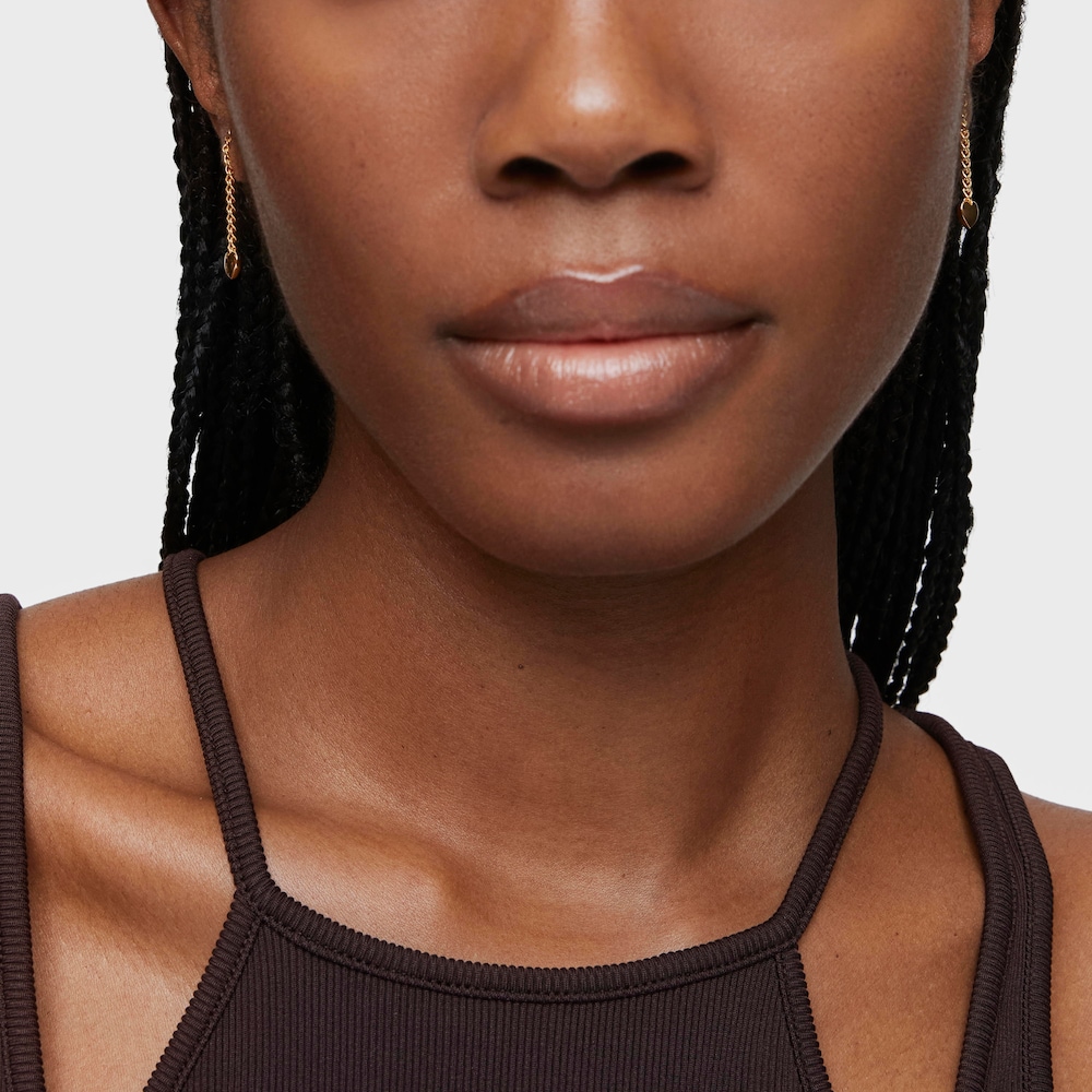 Długie kolczyki ze srebra powlekanego 18-karatowym złotem, z motywem serca Bold Motif