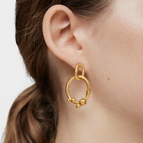 Pendientes pequeños con baño de oro 18 kt sobre plata Hold Oval
