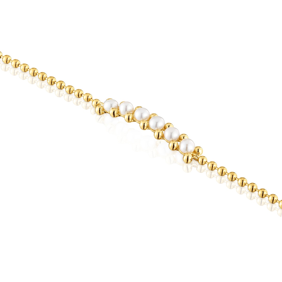 Pearl chain Bracelet with 18kt gold plating over silver and cultured pearls Gloss
