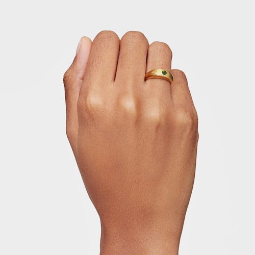 Signet ring with 18kt gold plating over silver and chrome diopside TOUS Basic Colors