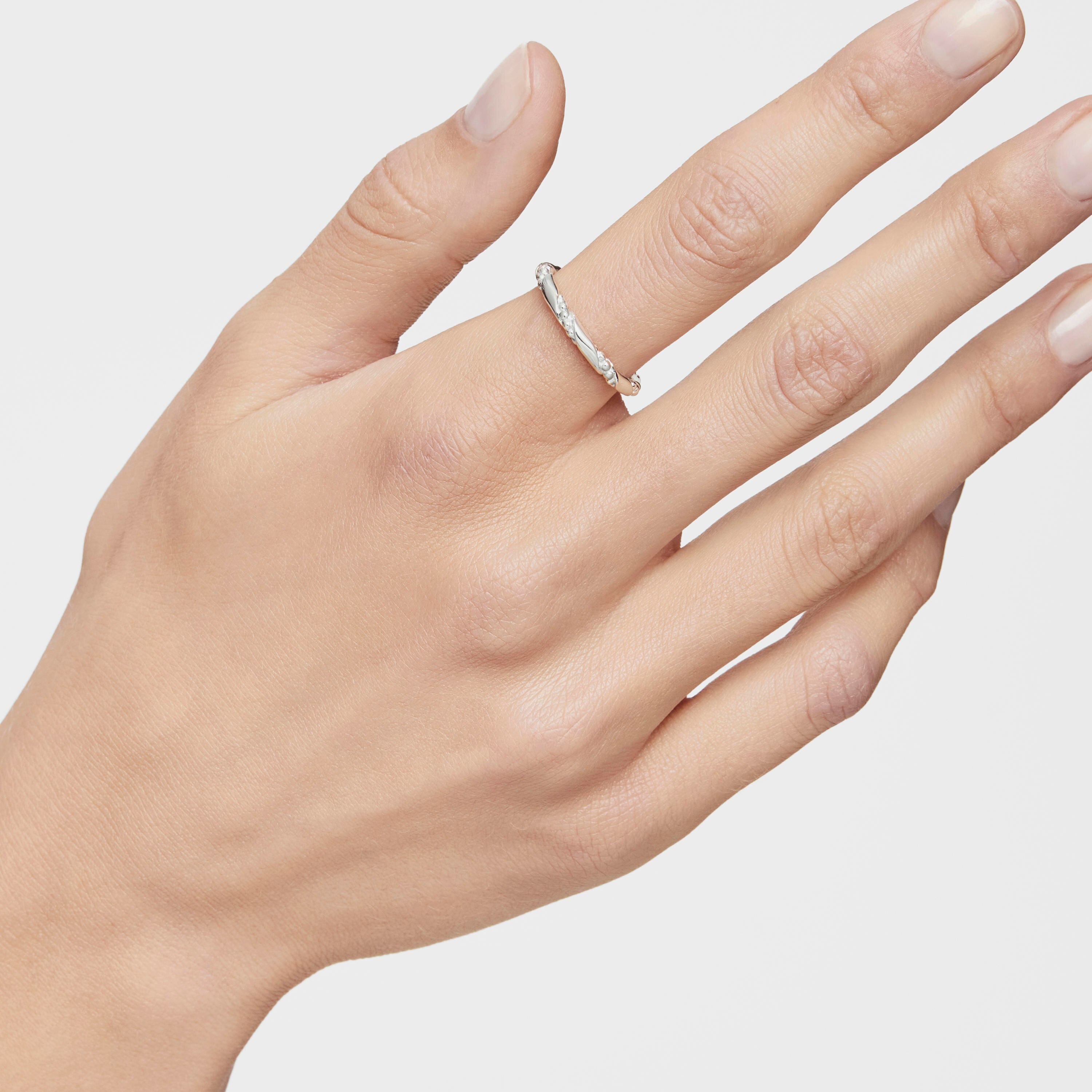 Twisted small silver Ring