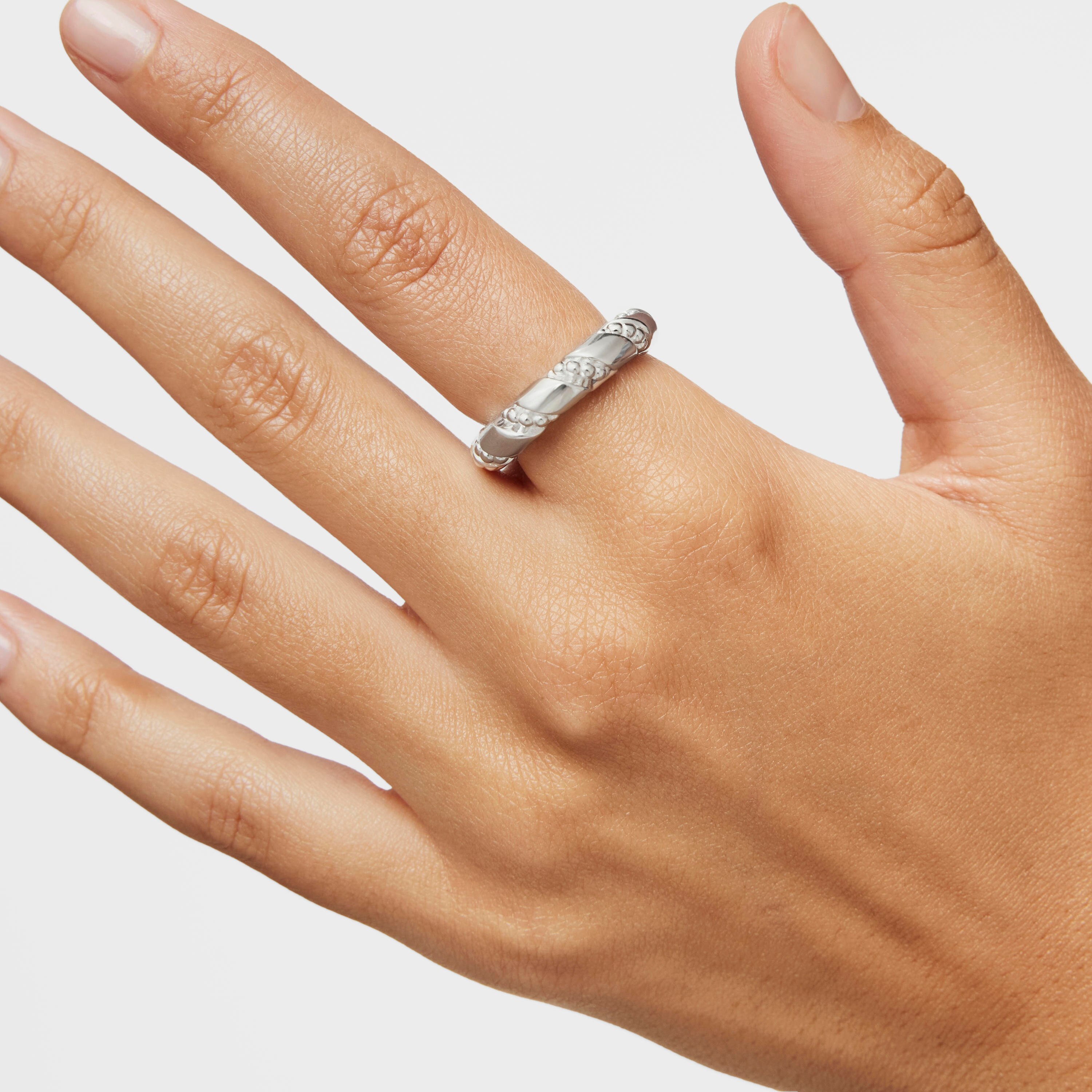 Twisted large silver Ring