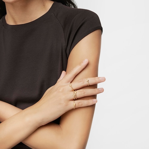 Anillo pequeño corazón con baño de oro 18 kt sobre plata Bold Motif