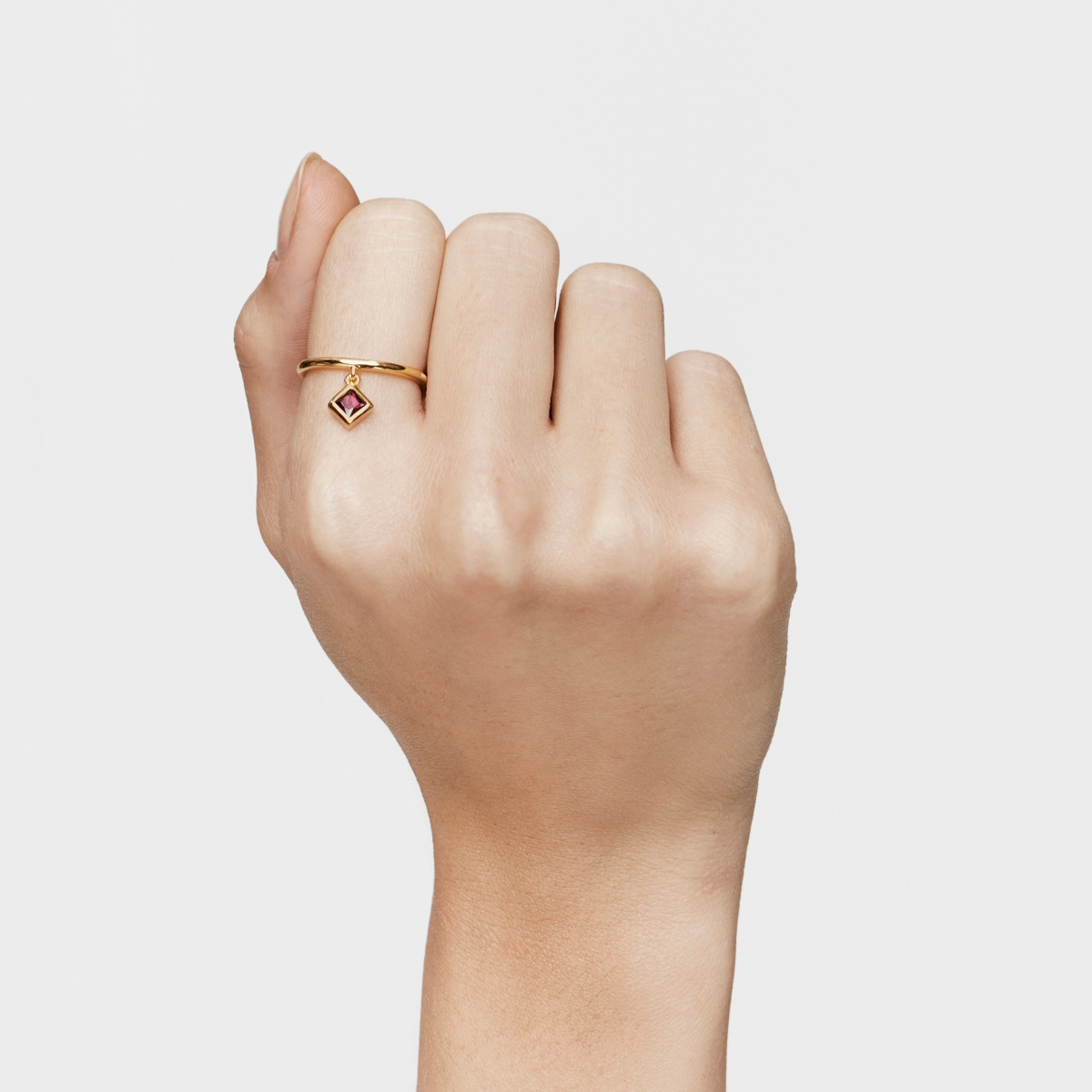 Small Ring with 18kt gold plating over silver and rhodolite charm TOUS Basic Colors