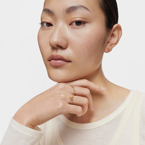 Anillo pequeño con baño de oro de 18 kt sobre plata y topacio TOUS Grain