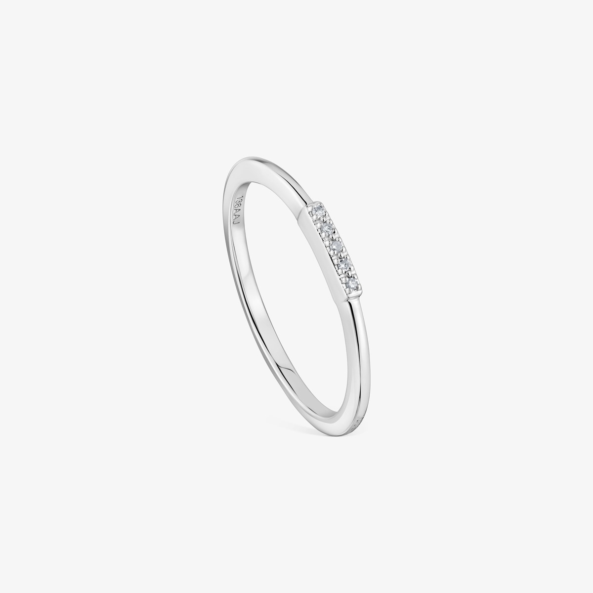 Anillo Pequeño Tira De Oro Blanco Con Diamantes Grain Talla 12