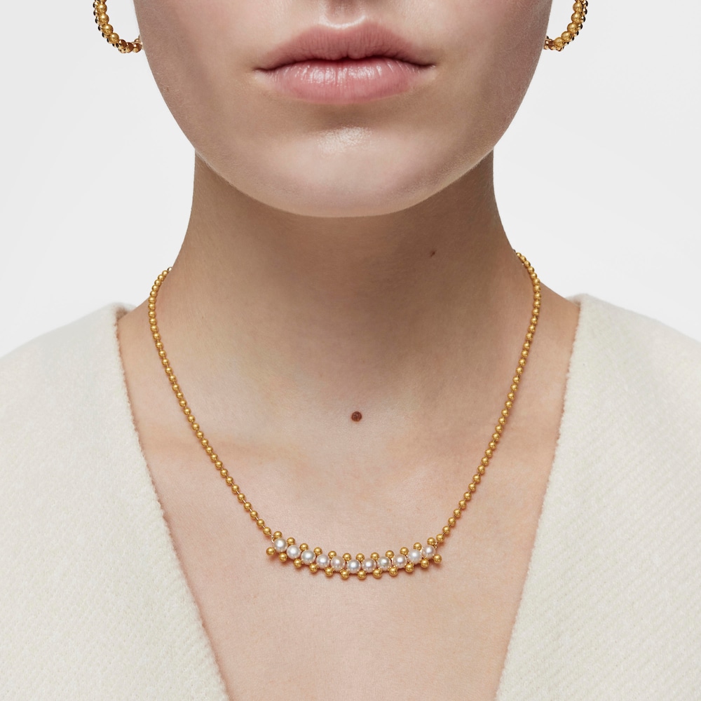 Choker with 18kt gold plating over silver and cultured pearls Gloss Choker with 18kt gold plating over silver and cultured pearls Gloss