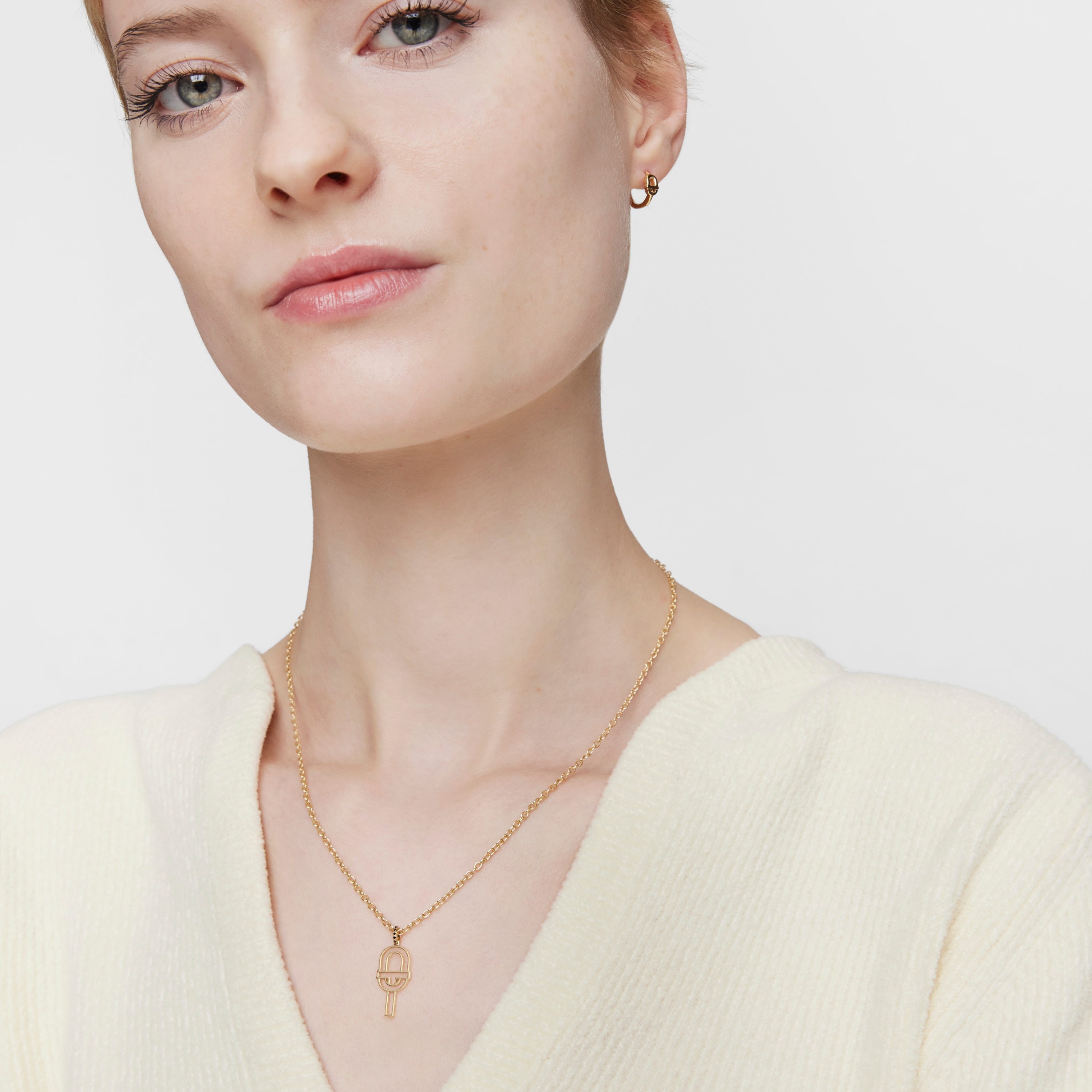 Medium 18K solid gold silhouette Pendant with spinels TOUS MANIFESTO