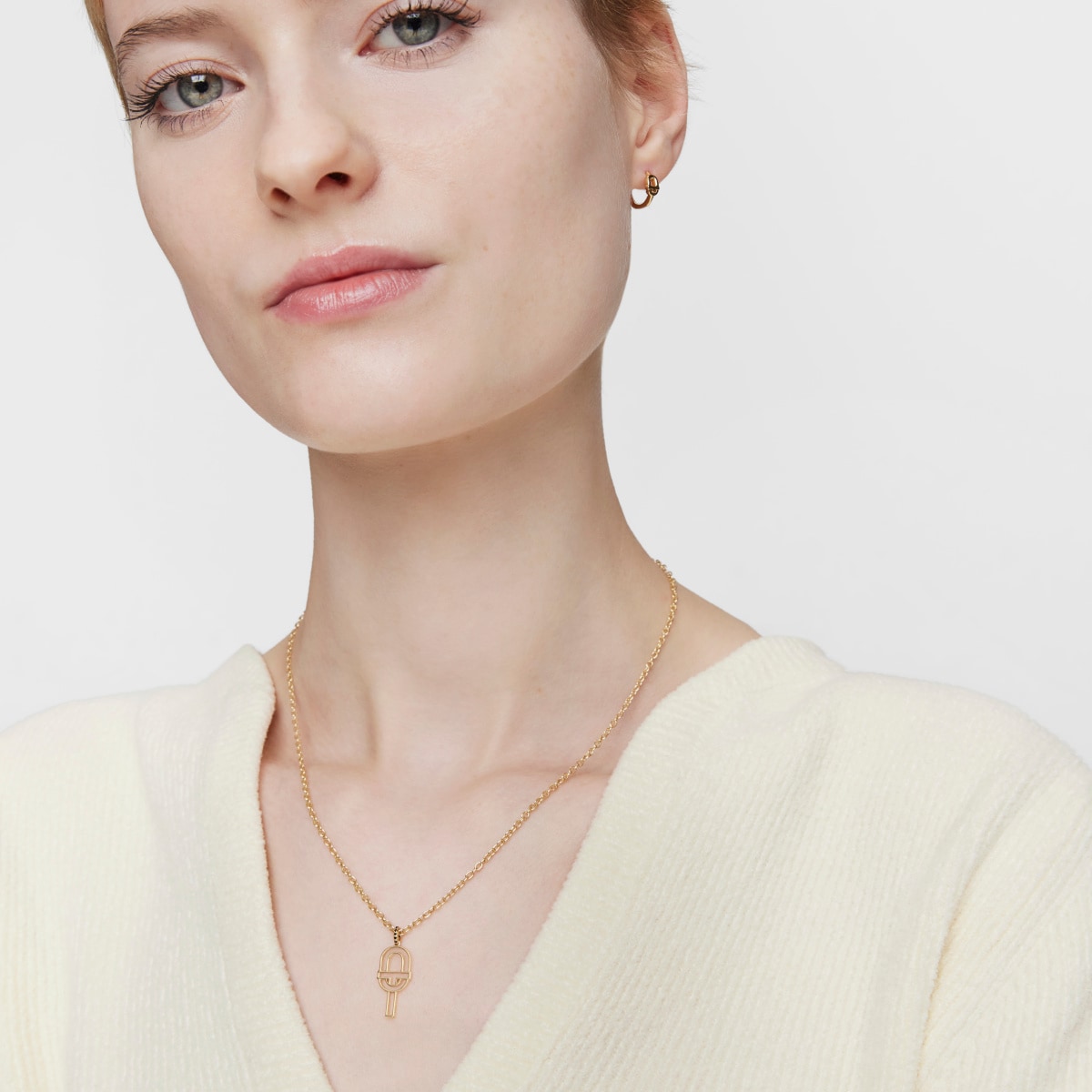 Medium gold silhouette Pendant with spinels TOUS MANIFESTO