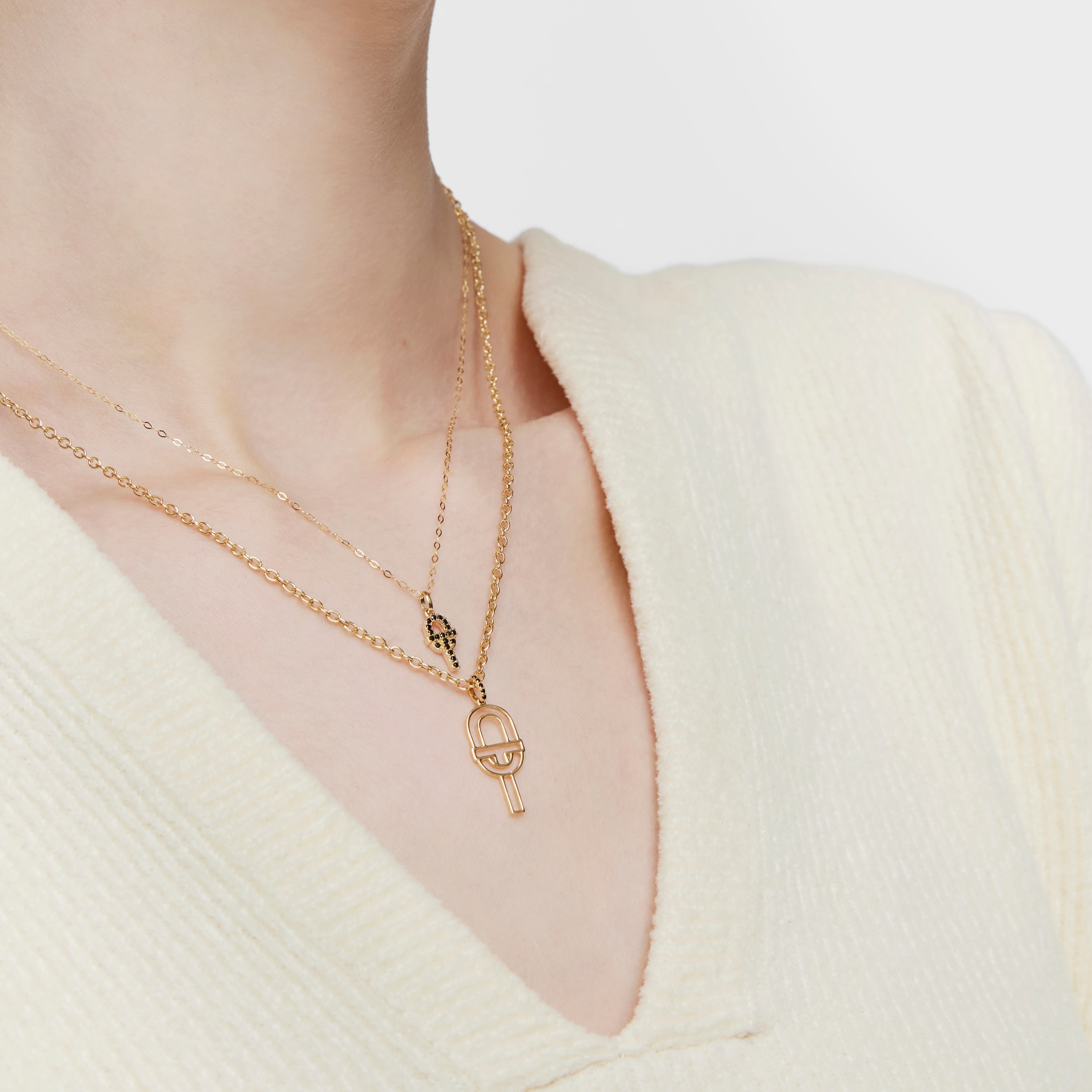Medium gold silhouette Pendant with spinels TOUS MANIFESTO