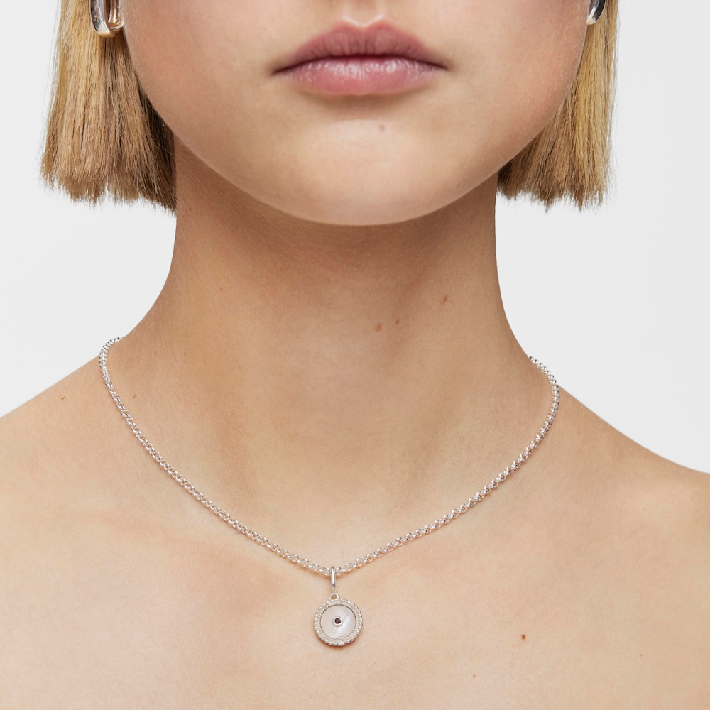 Silver medallion Pendant with nacre, rhodolite and bear motif Medallions