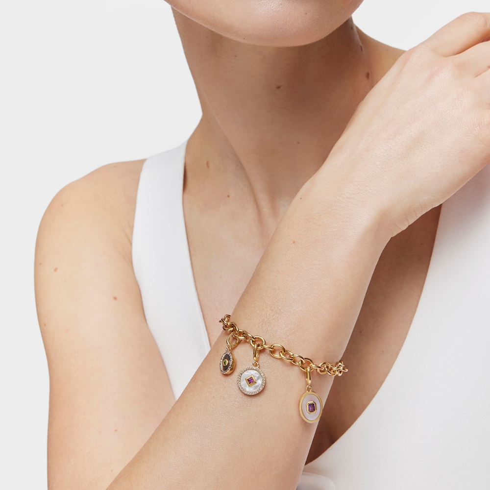 Medail&oacute;nov&yacute; pr&iacute;vesok s&nbsp;18&nbsp;kt pozl&aacute;ten&iacute;m na striebre, perleťou a&nbsp;drahokamami Medallions