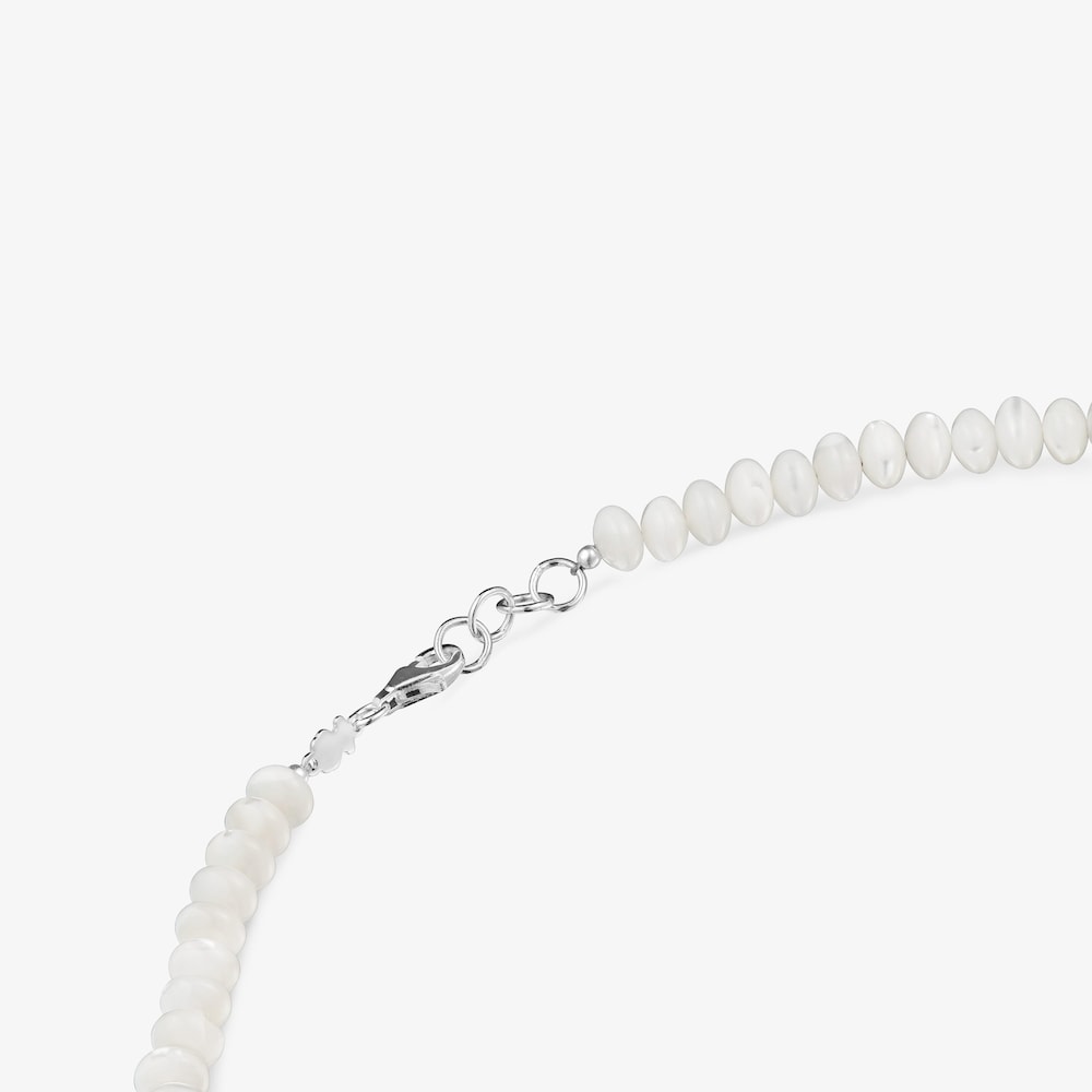 Collar corto de plata y n&aacute;car Basic Colors