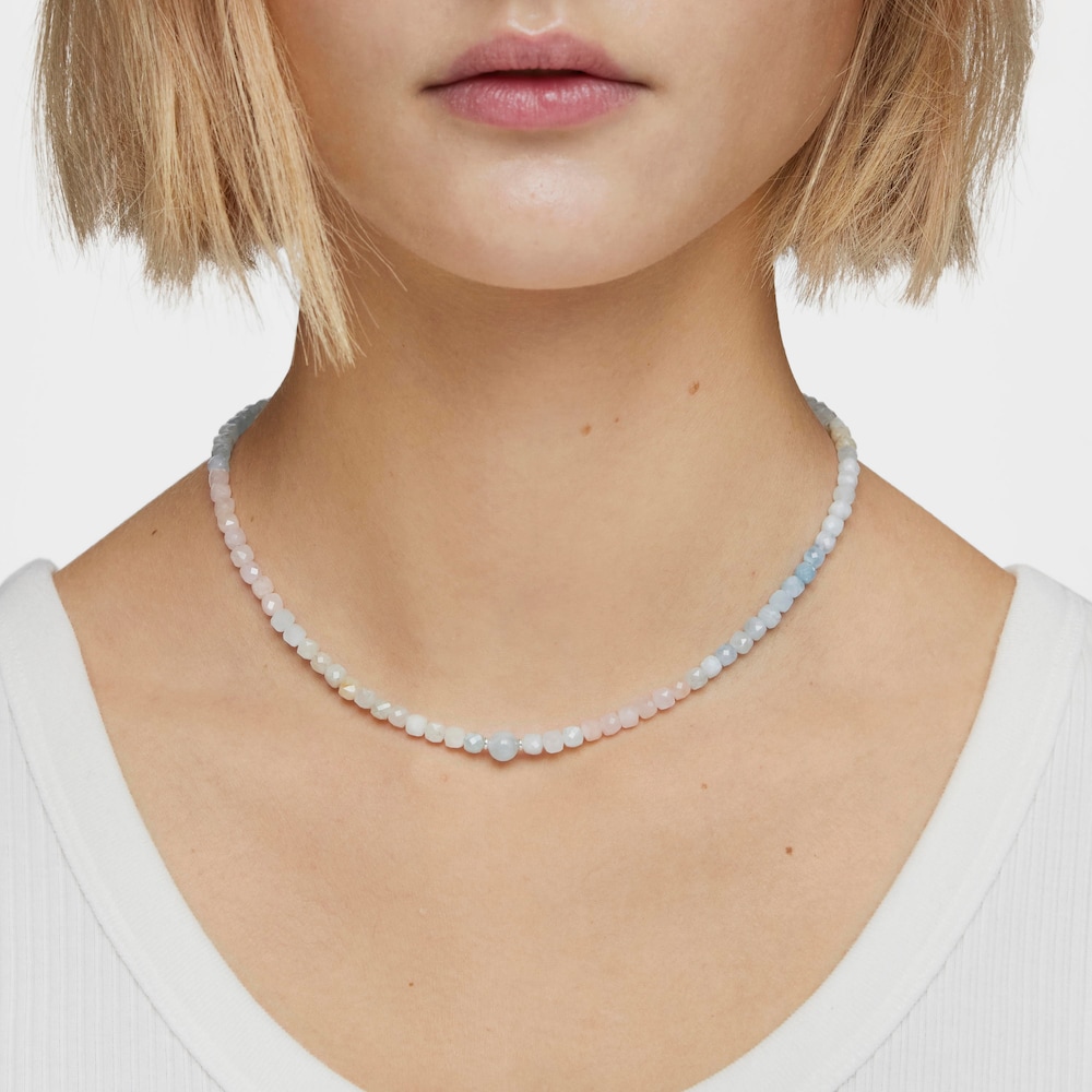 Short silver Necklace with multicolored beryllium Basic Colors