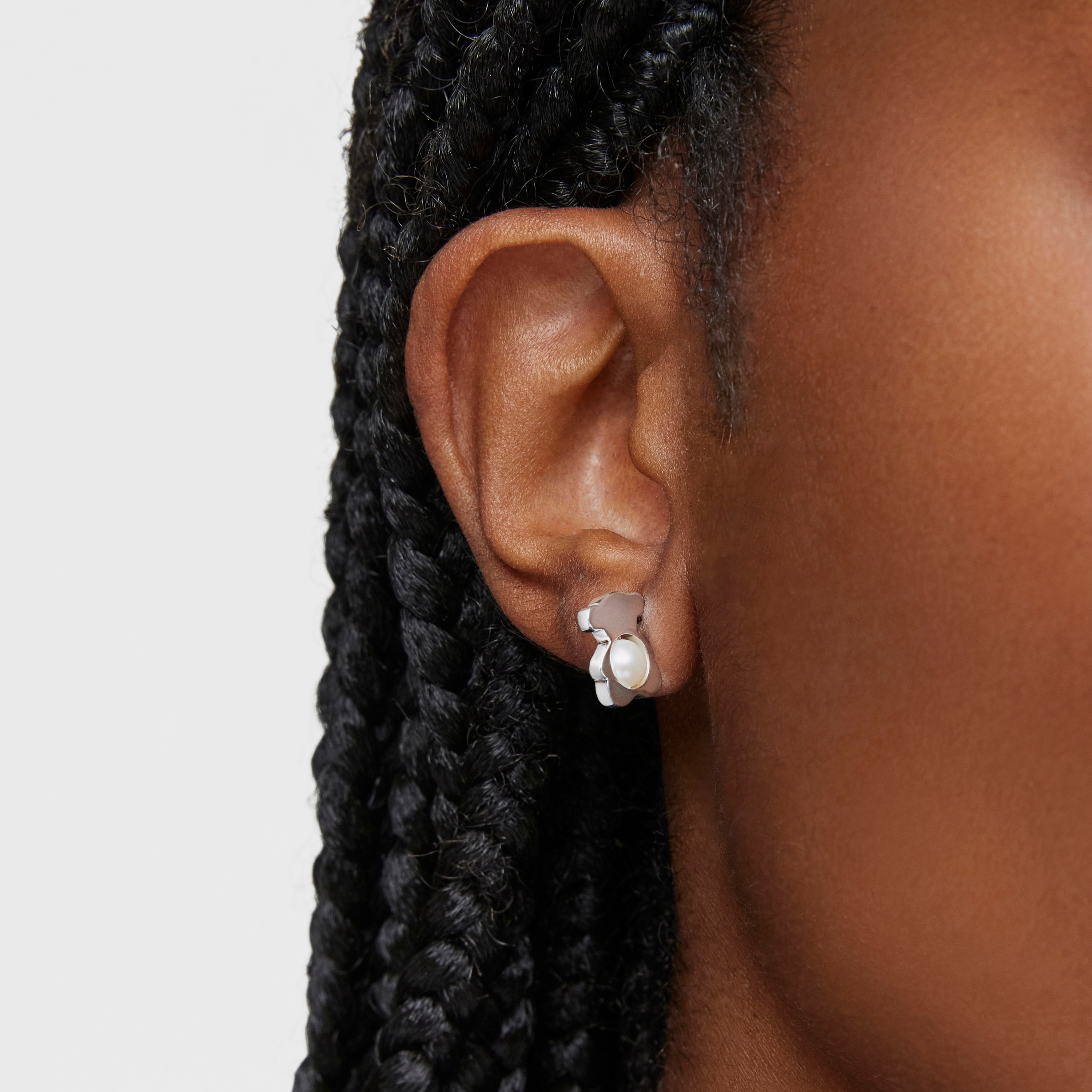 Small 12 mm silver bear Earrings with cultured pearls I-Bear