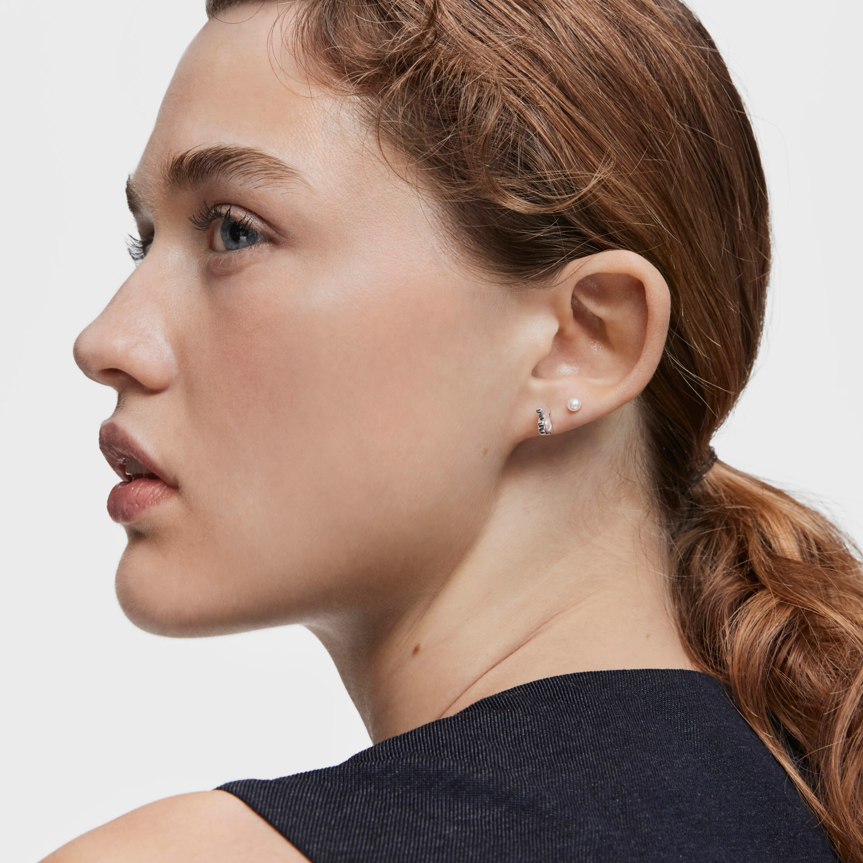 Small 8 mm silver bear Earrings with cultured pearls I-Bear