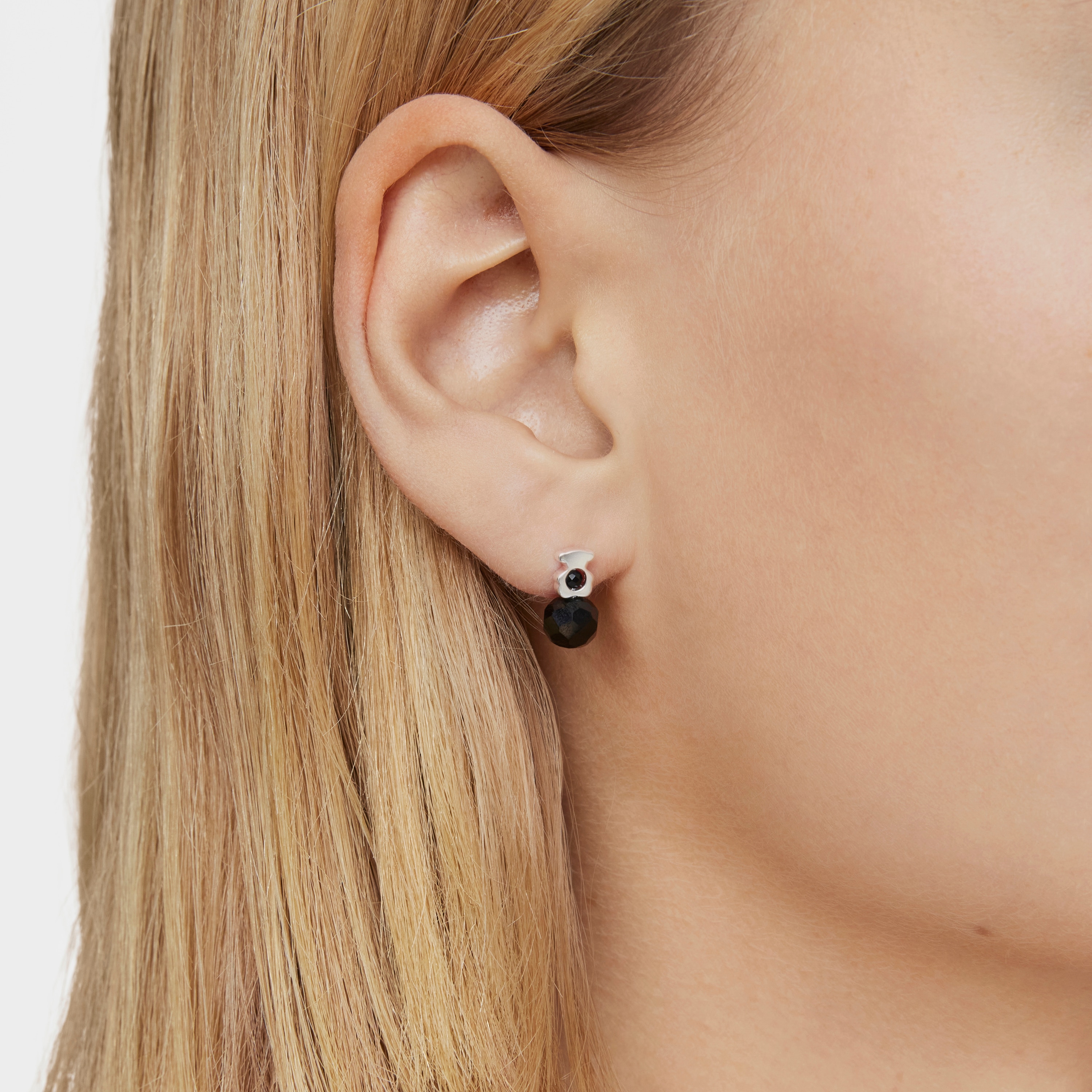 Small silver with onyx bear Earrings I-Bear