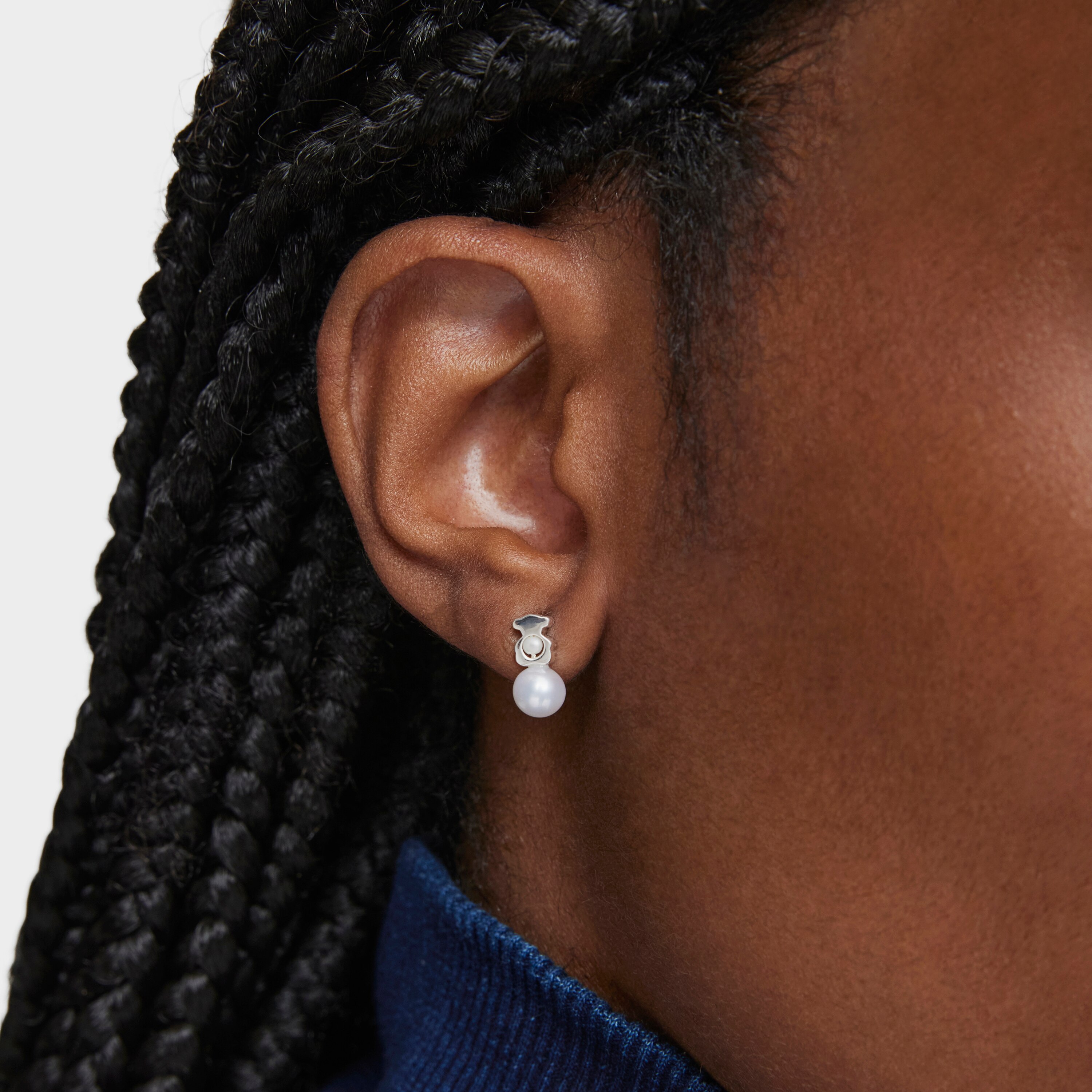 Small silver bear Earrings with cultured pearls I-Bear