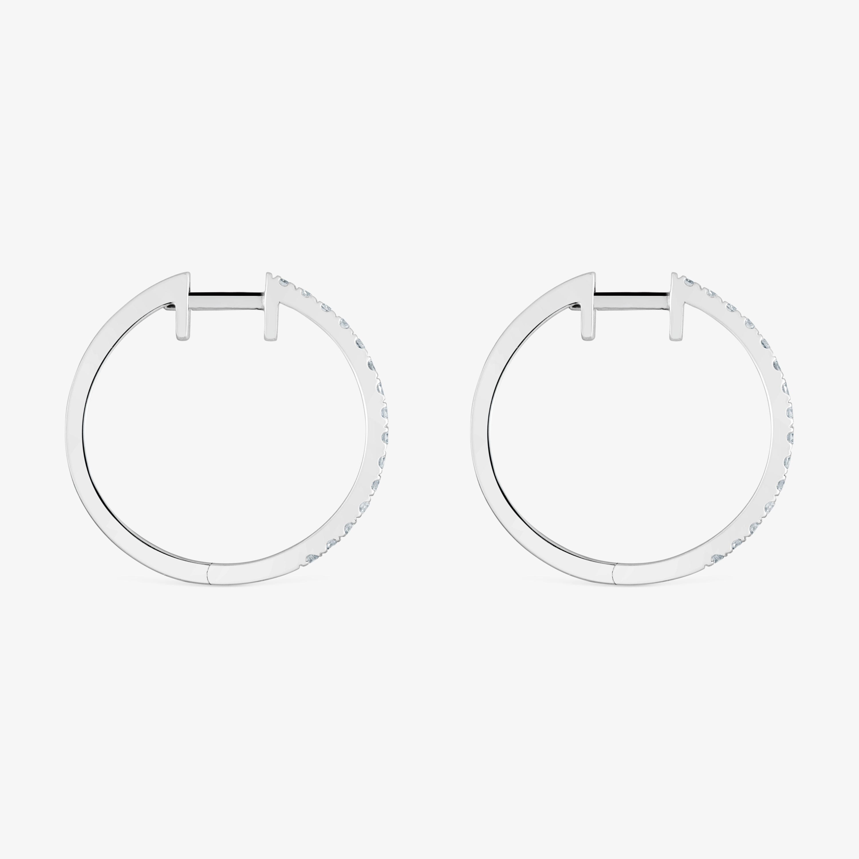 Short hoop Earrings in 18K white gold with mm diamonds Les Classiques