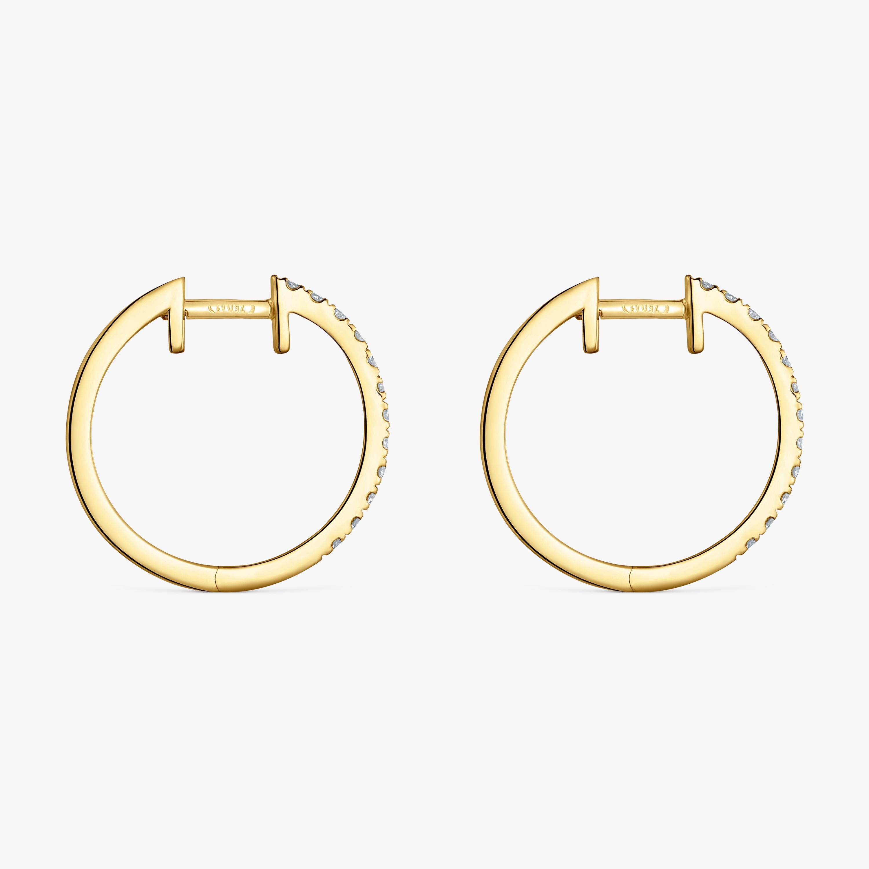 Short hoop Earrings in 18K solid gold with 15 mm diamonds Les Classiques