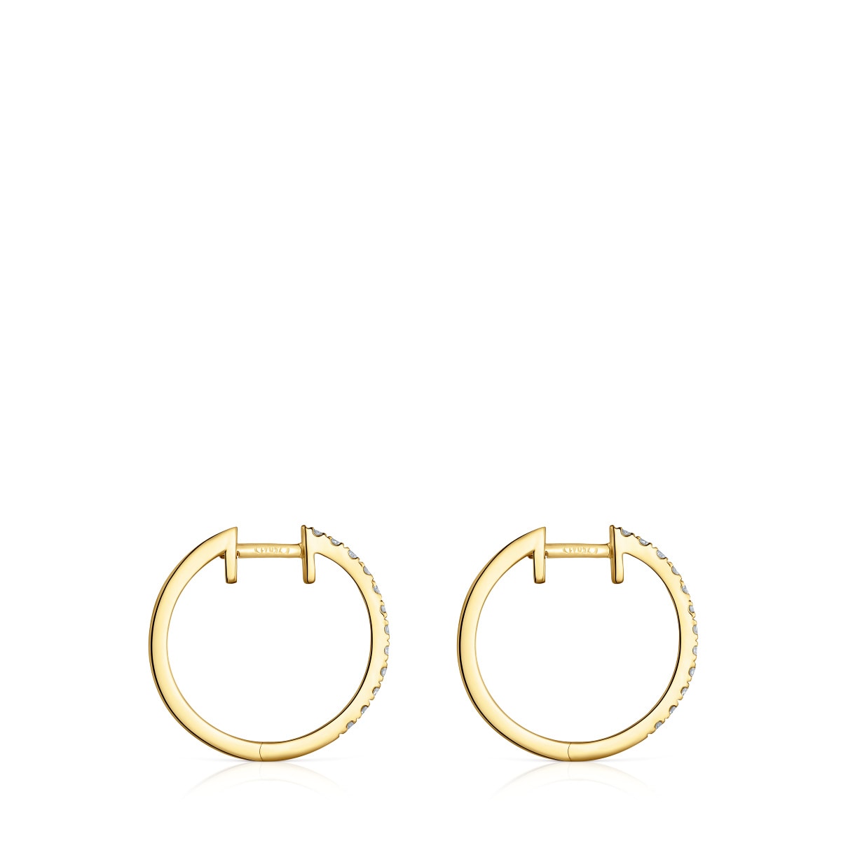 Short hoop Earrings in gold with 12,5 mm diamonds Les Classiques