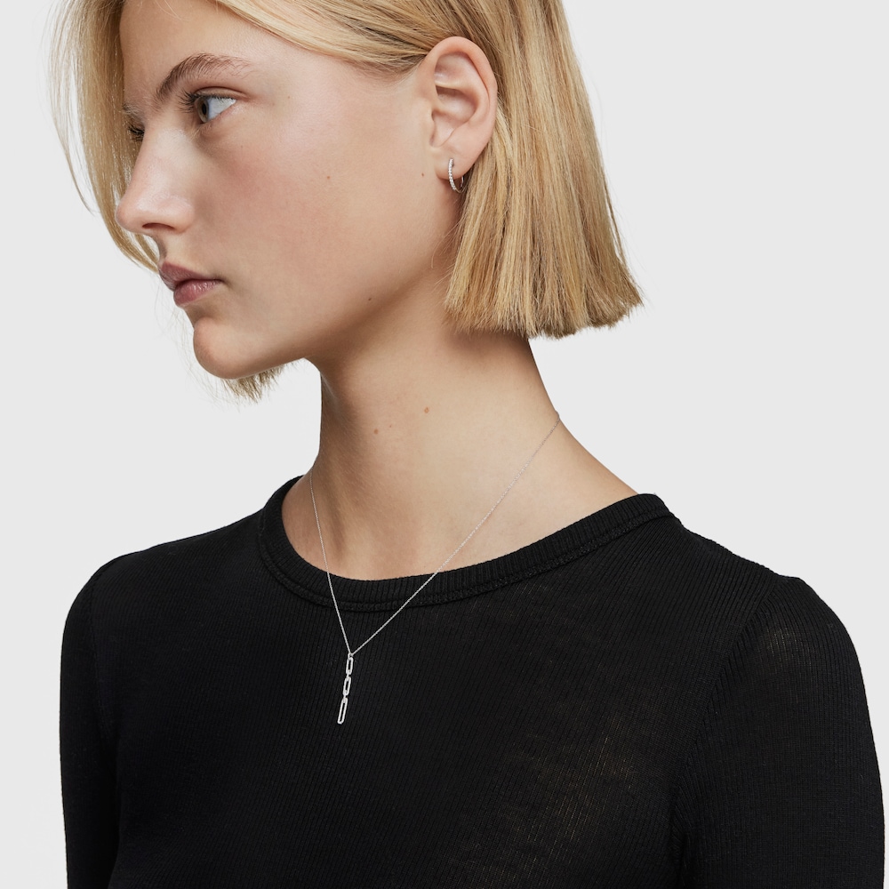 Collar corto oval de oro blanco con diamantes Les Classiques