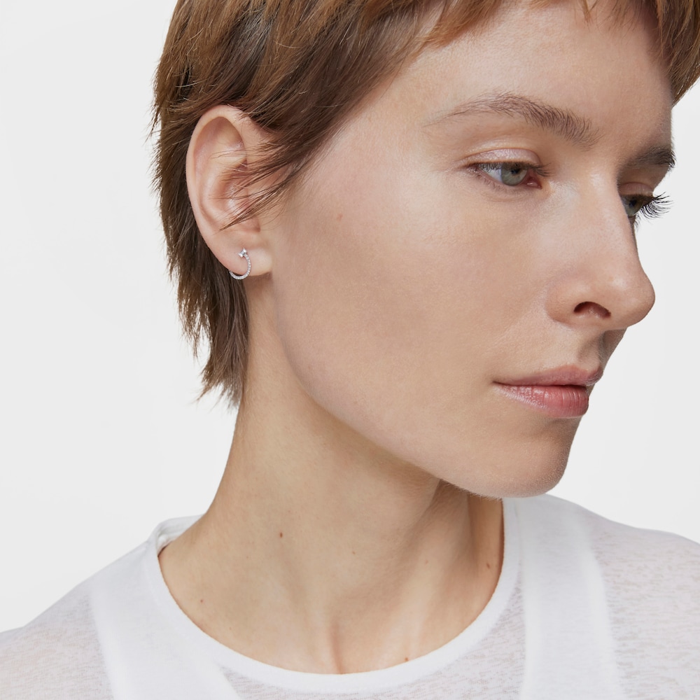 Medium short hoop Earrings in white gold with diamonds Les Classiques Medium short hoop Earrings in white gold with diamonds Les Classiques