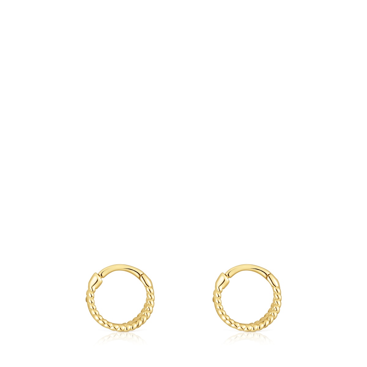 Pendientes de oro triple aro cortos con relieve Basics