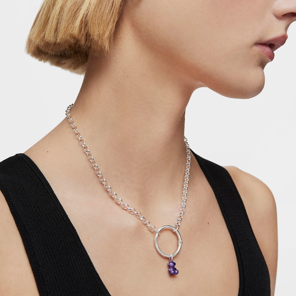 Mal&yacute; Př&iacute;věsek ve&nbsp;tvaru medv&iacute;dka z&nbsp;oceli v&nbsp;tmavě fialov&eacute; barvě Bold Bear