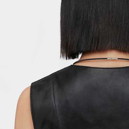 Short gold and black IP steel Necklace with teardrop motif Mesh Tube
