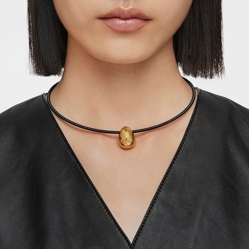 Short gold and black IP steel Necklace with teardrop motif Mesh Tube