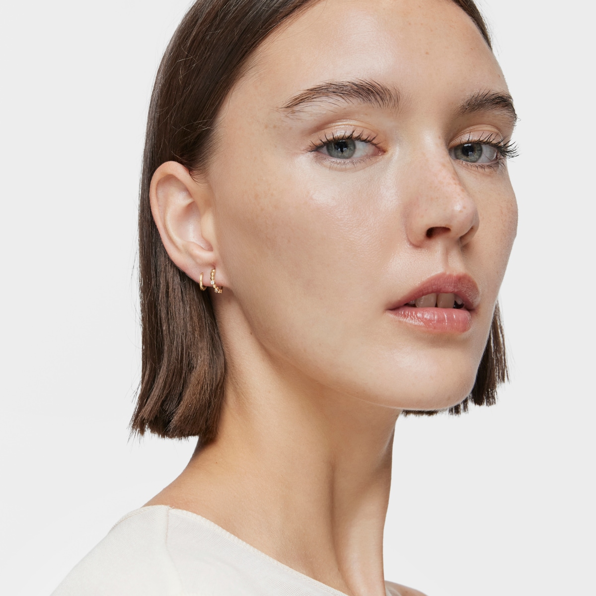 Individual 6 mm gold hoop Earring Basics