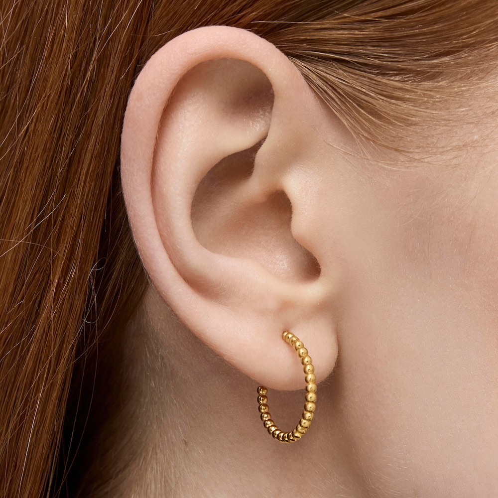 Pendientes aro cortos bolas con baño de oro 18 kt sobre plata 15 mm Basicos Pendientes aro cortos bolas con baño de oro 18 kt sobre plata 15 mm Basicos