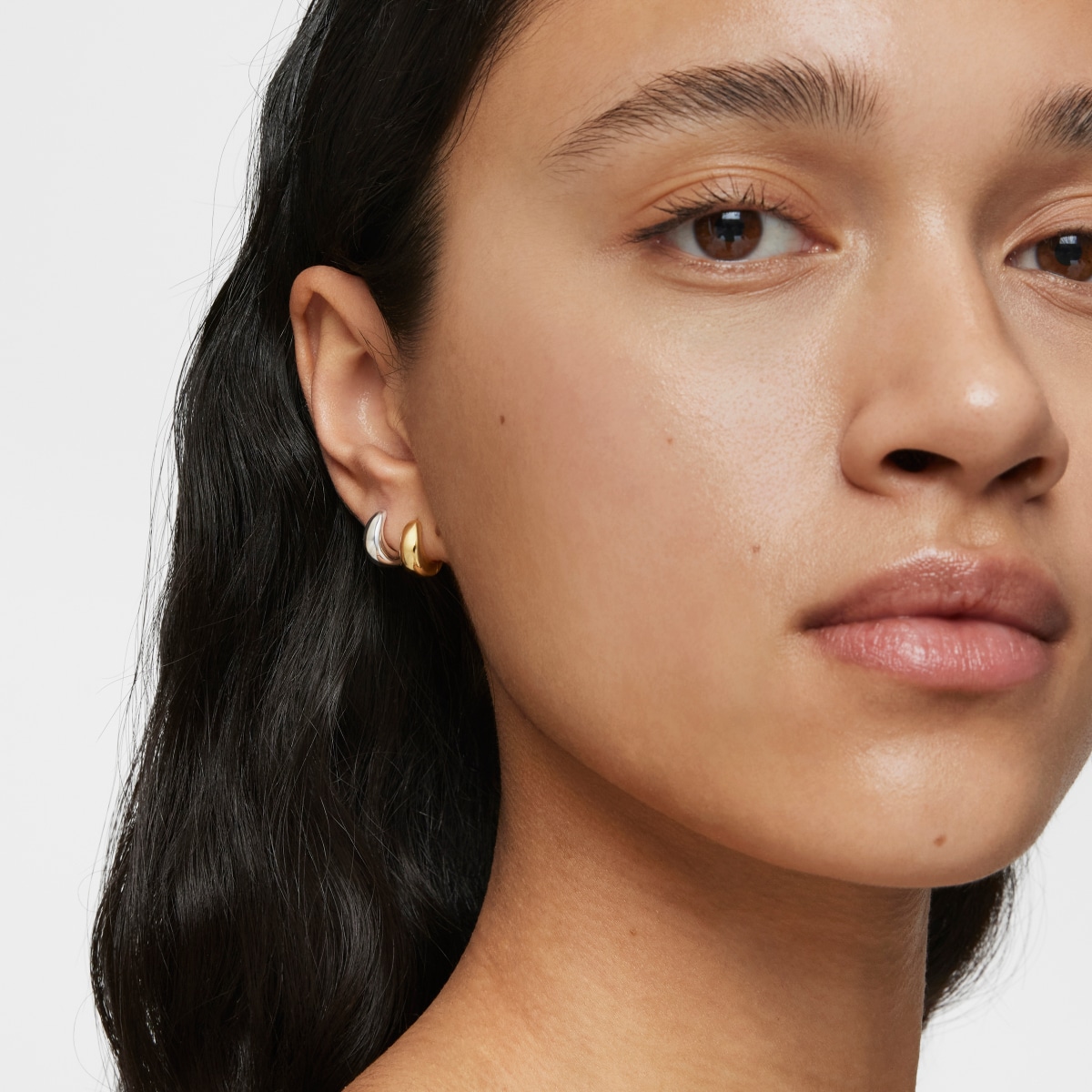 Short, thick Hoop earrings with 18kt gold plating over silver TOUS Basics