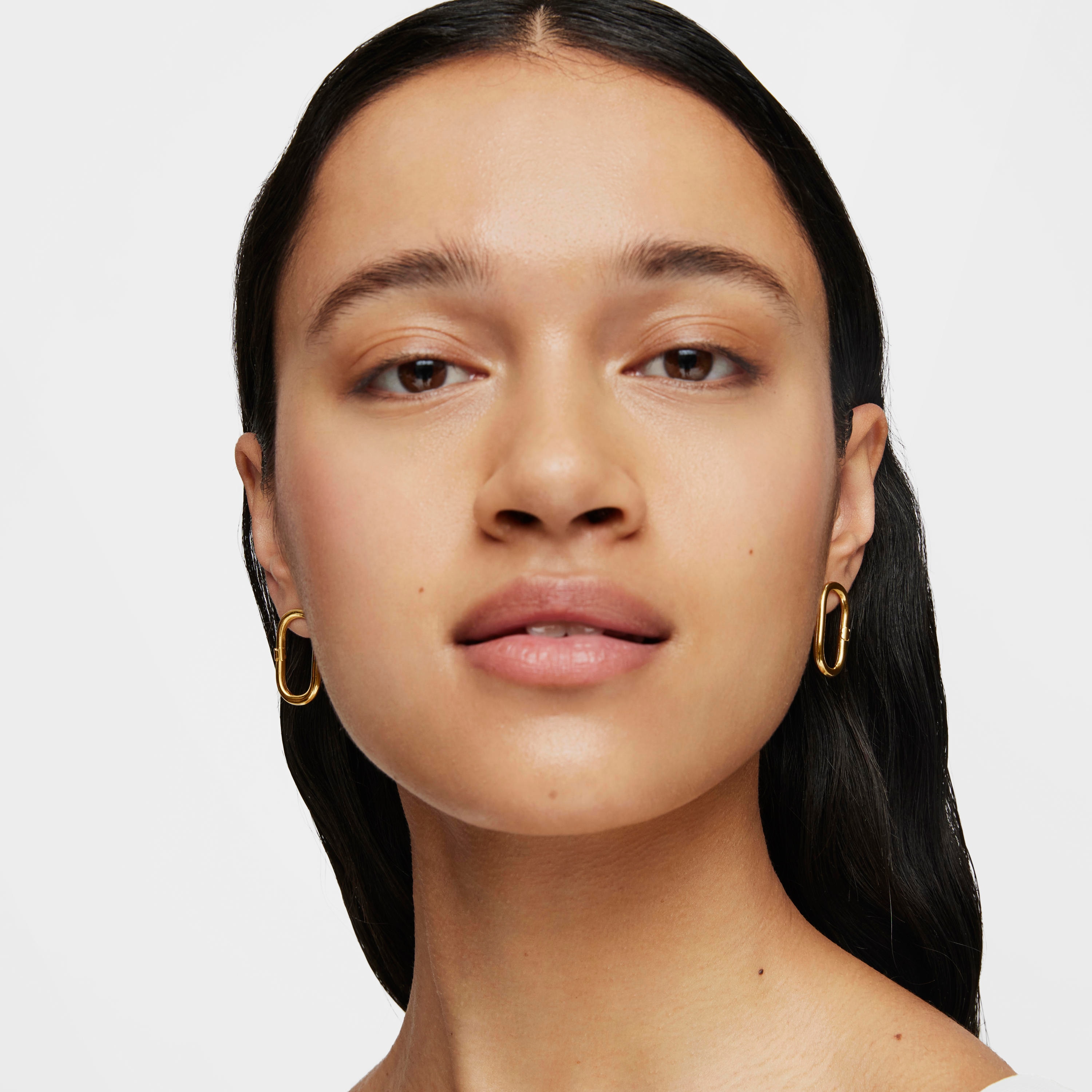 Short Earrings with 18K gold vermeil Hold Oval