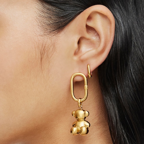 Pendientes cortos con baño de oro 18 kt sobre plata Hold Oval