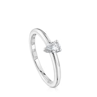 Platinum solitaire Ring with pear-cut, lab-grown diamond Les Classiques LGD