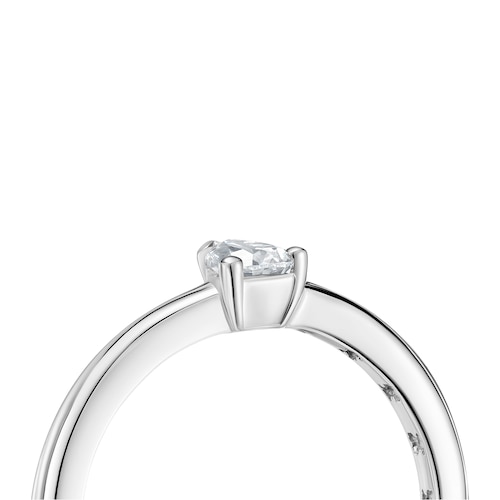 Platinum solitaire Ring with pear-cut, lab-grown diamond Les Classiques LGD