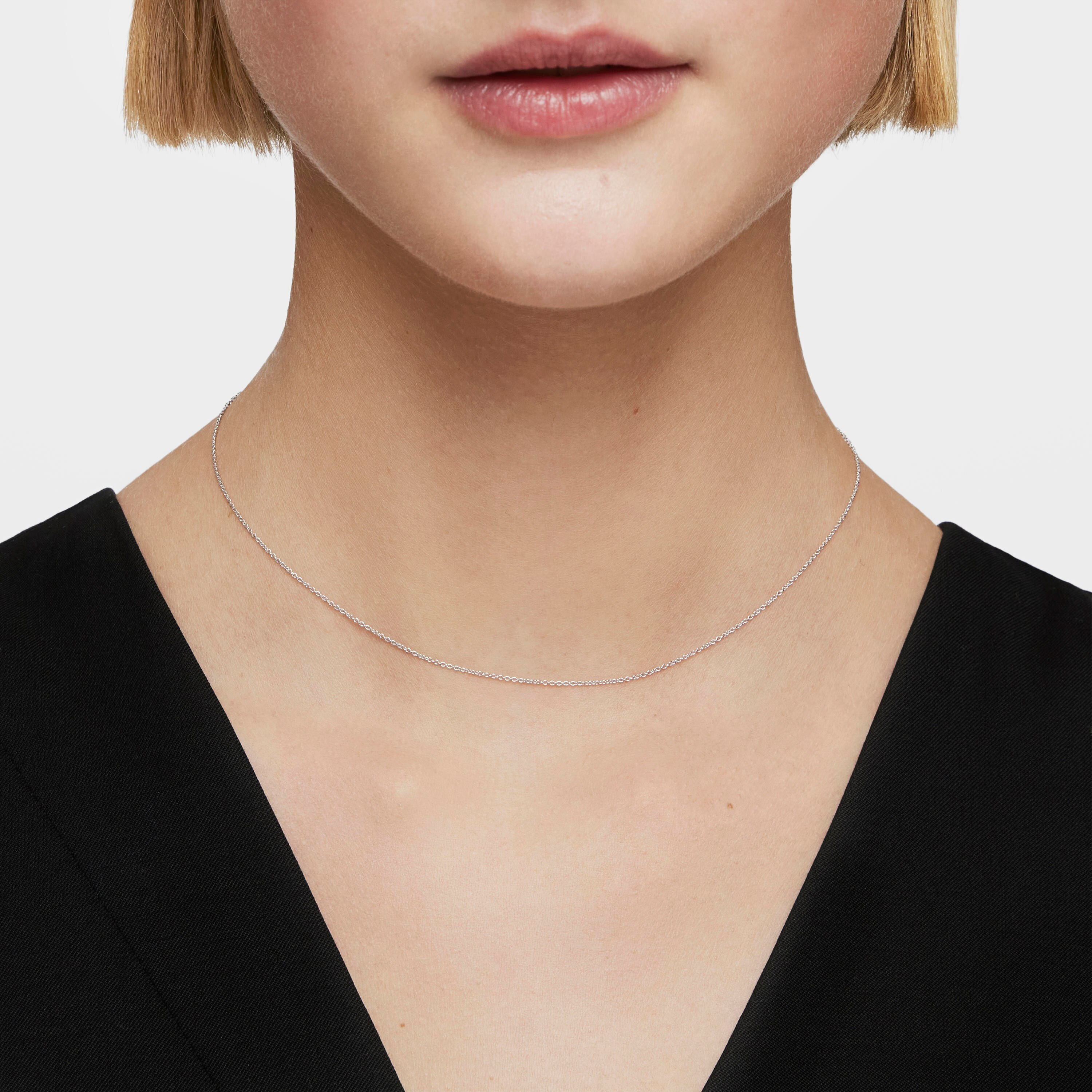 40 cm 18K white gold Choker Basics