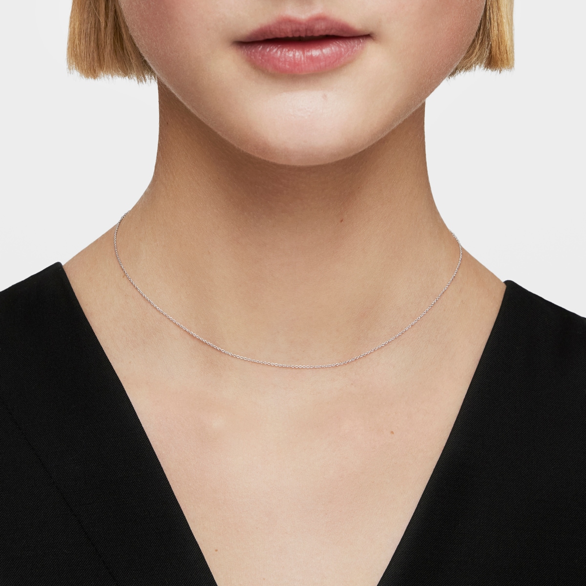 40 cm white gold Choker Basics