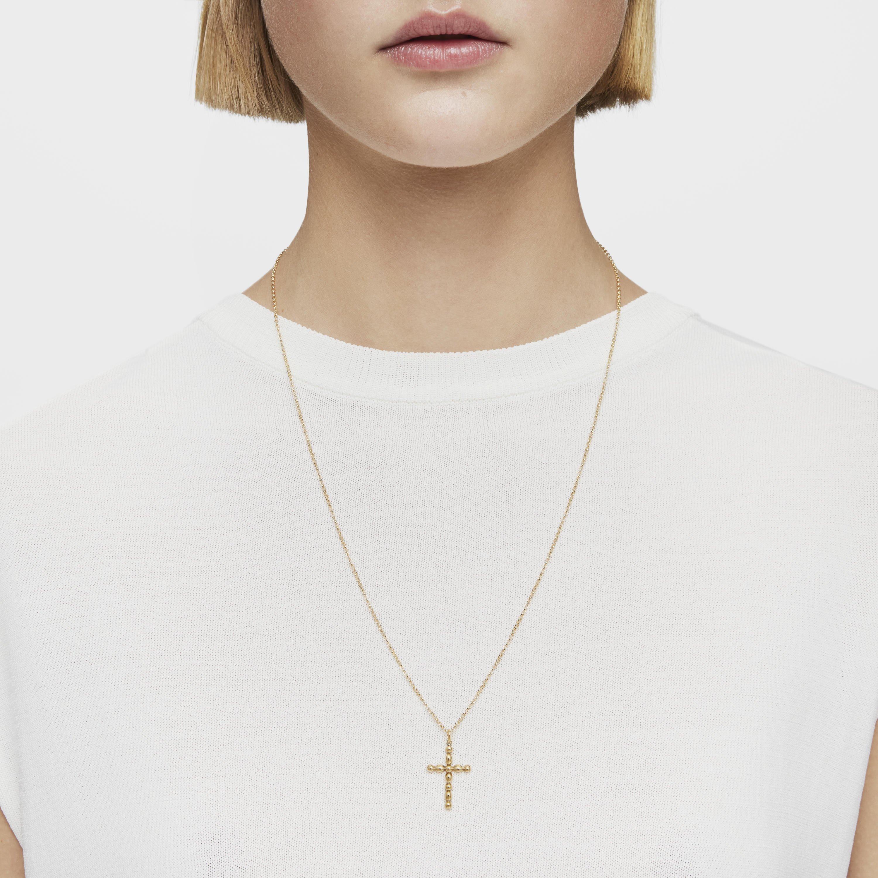Large gold cross-motif Pendant Basics