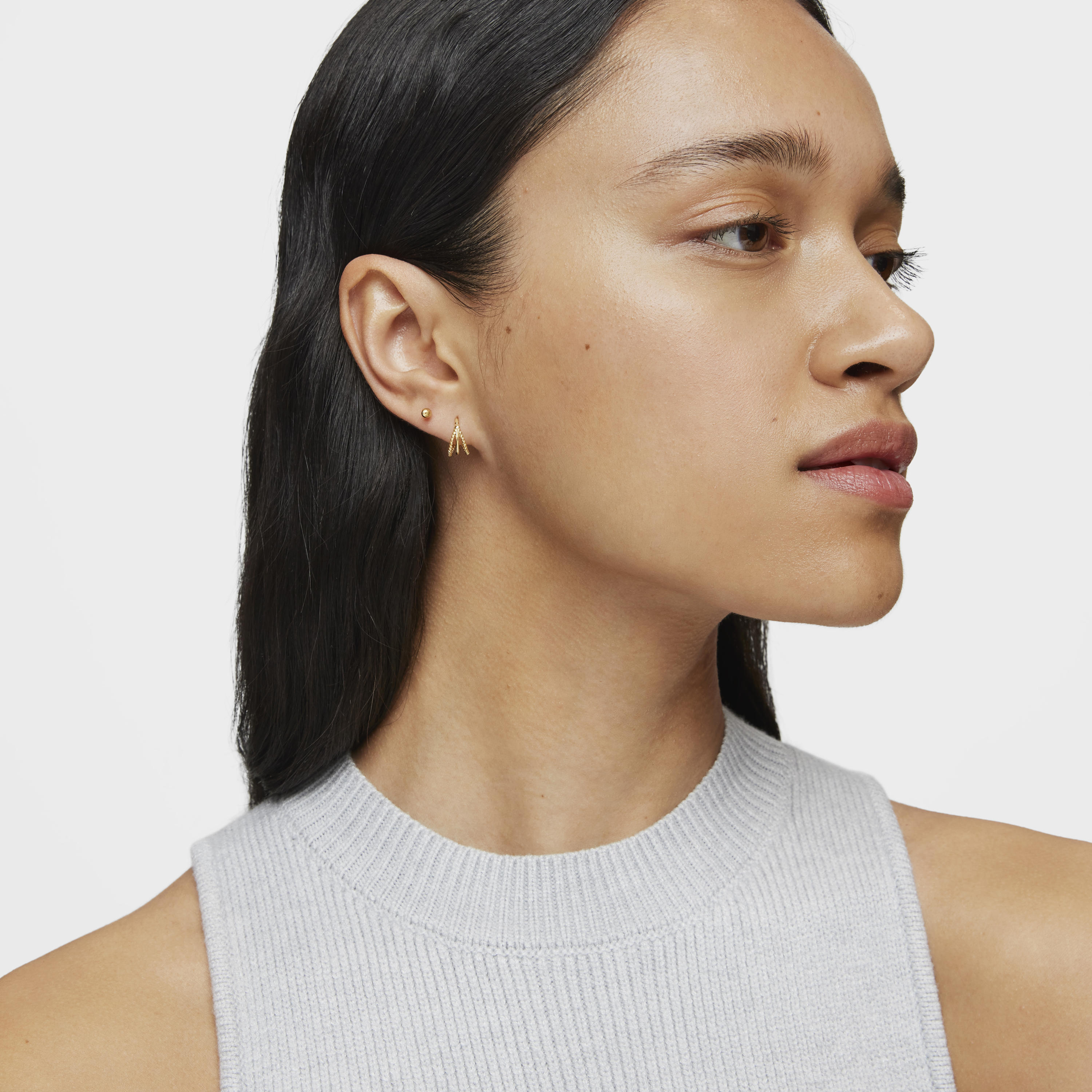3 mm gold Earrings Basics