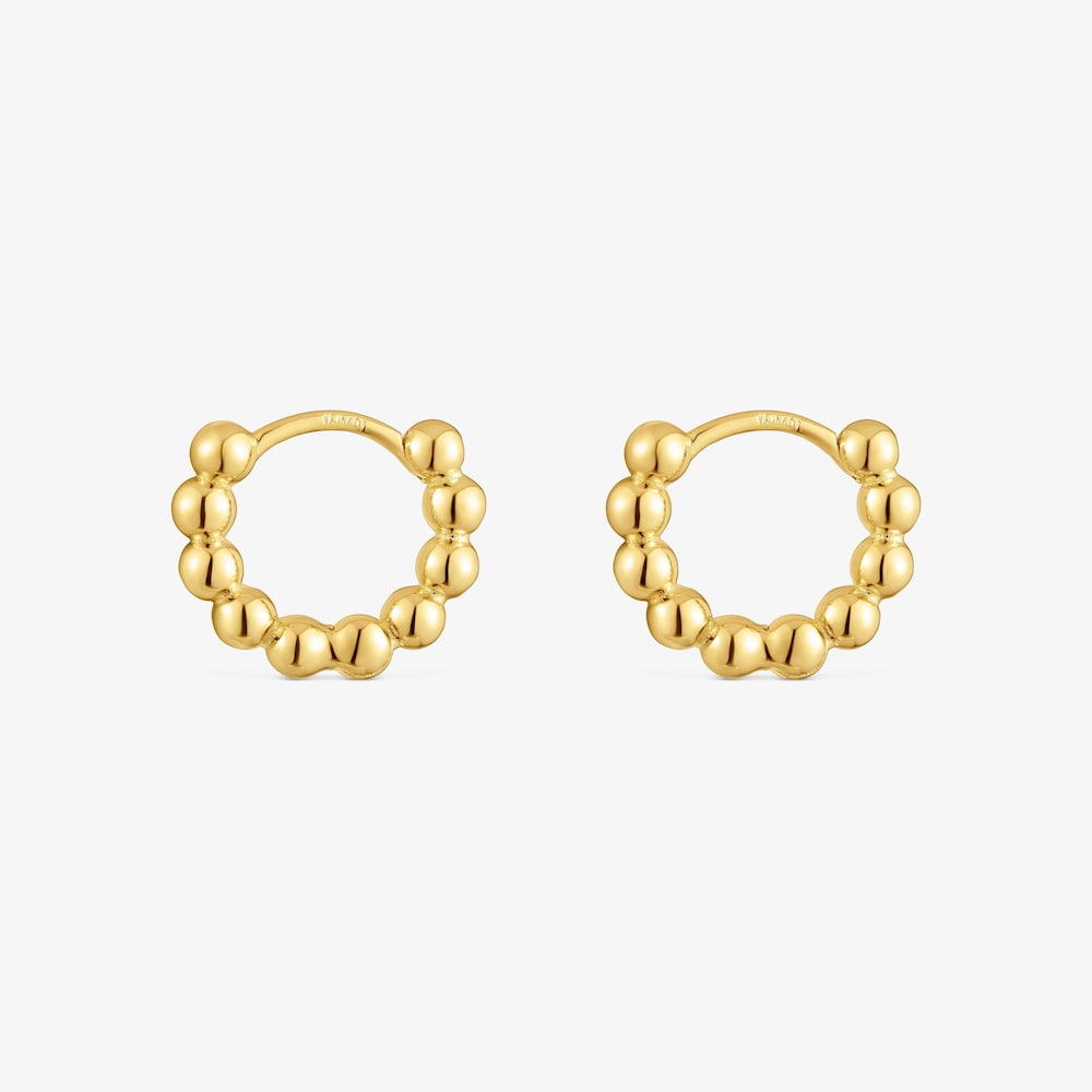 Mal&eacute; 10&nbsp;mm Obručov&eacute; n&aacute;u&scaron;nice s&nbsp;pr&iacute;veskami s&nbsp;18&nbsp;kt pozl&aacute;ten&iacute;m na striebre Gloss