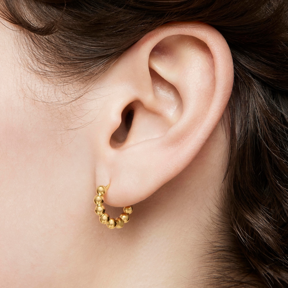 Mal&eacute; 10&nbsp;mm Obručov&eacute; n&aacute;u&scaron;nice s&nbsp;pr&iacute;veskami s&nbsp;18&nbsp;kt pozl&aacute;ten&iacute;m na striebre Gloss