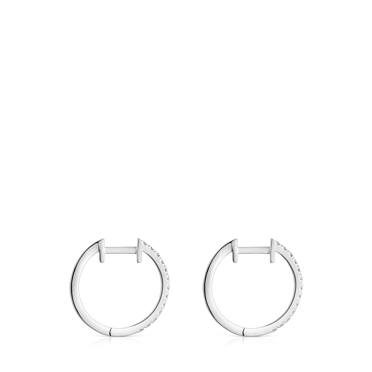 Les Classiques 11 mm short Hoop earrings in white gold with diamonds
