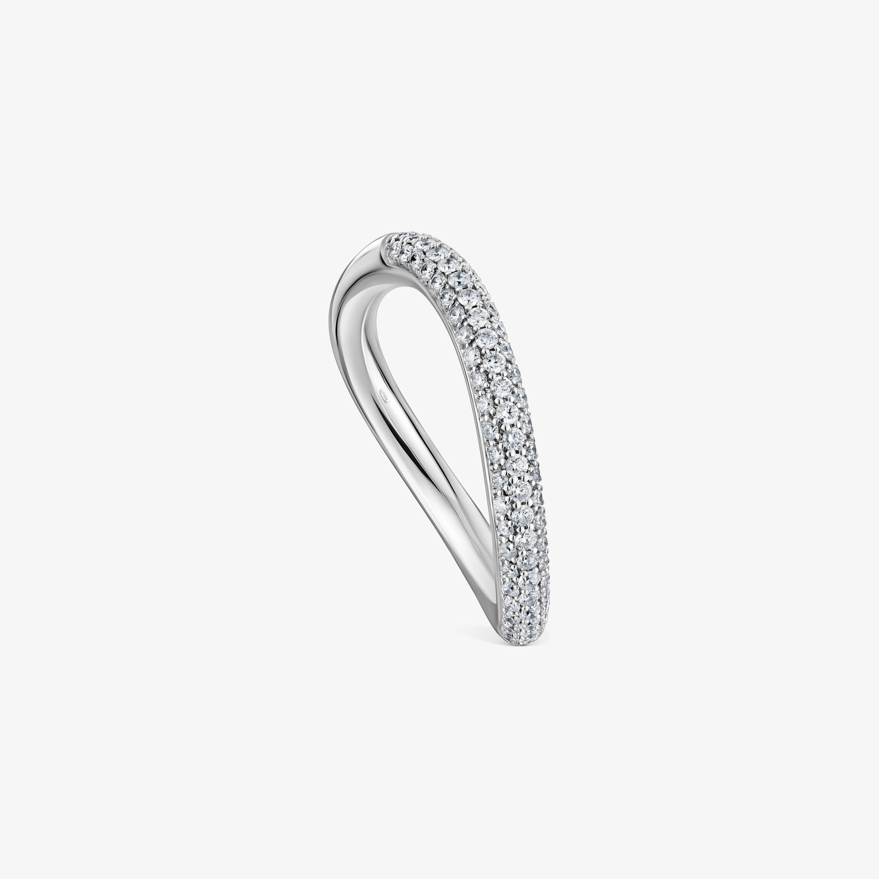 18K white gold gradient ring with diamonds New Hav