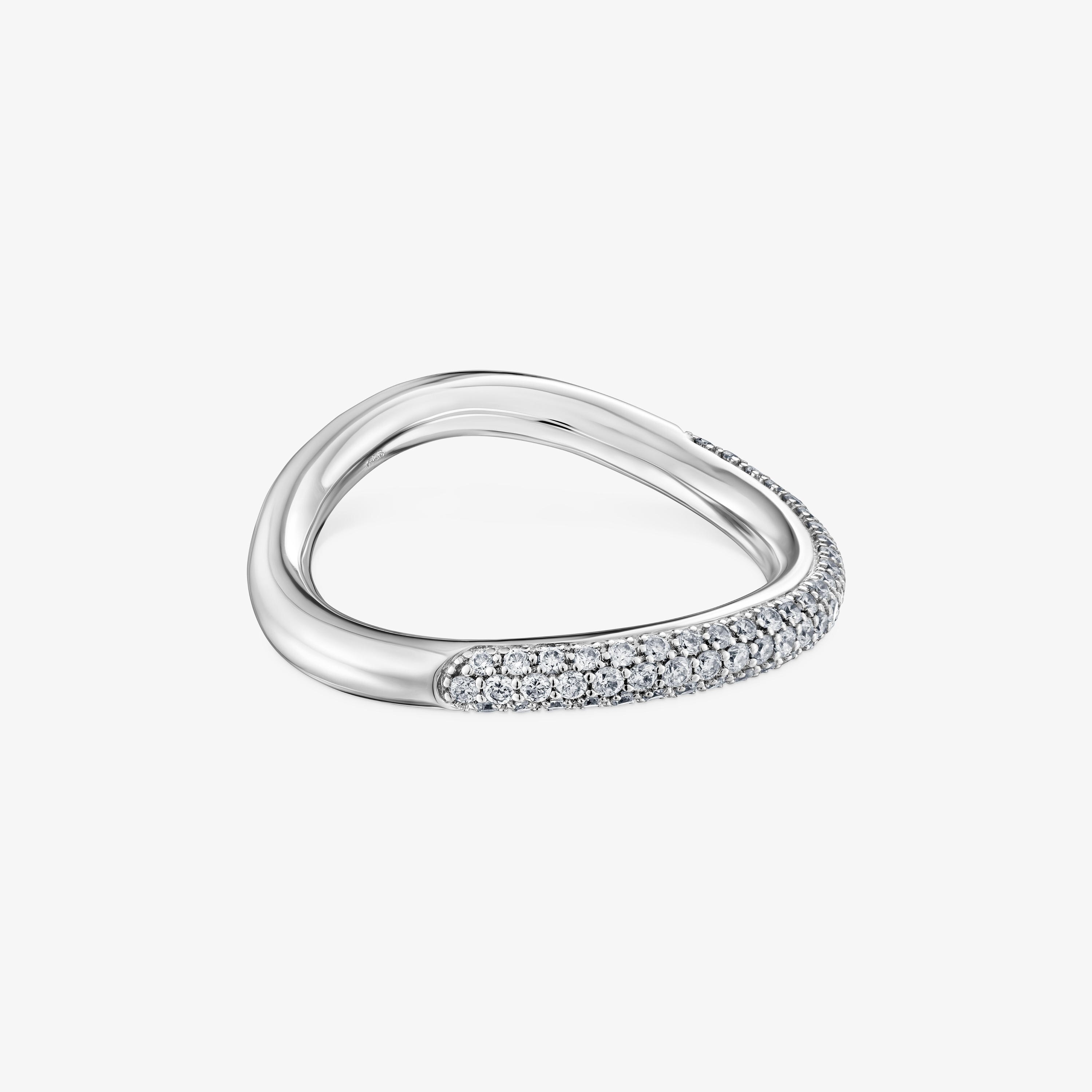 18K white gold gradient ring with diamonds New Hav