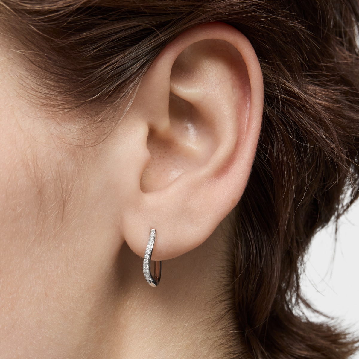 White gold hoop earrings with diamonds New Hav